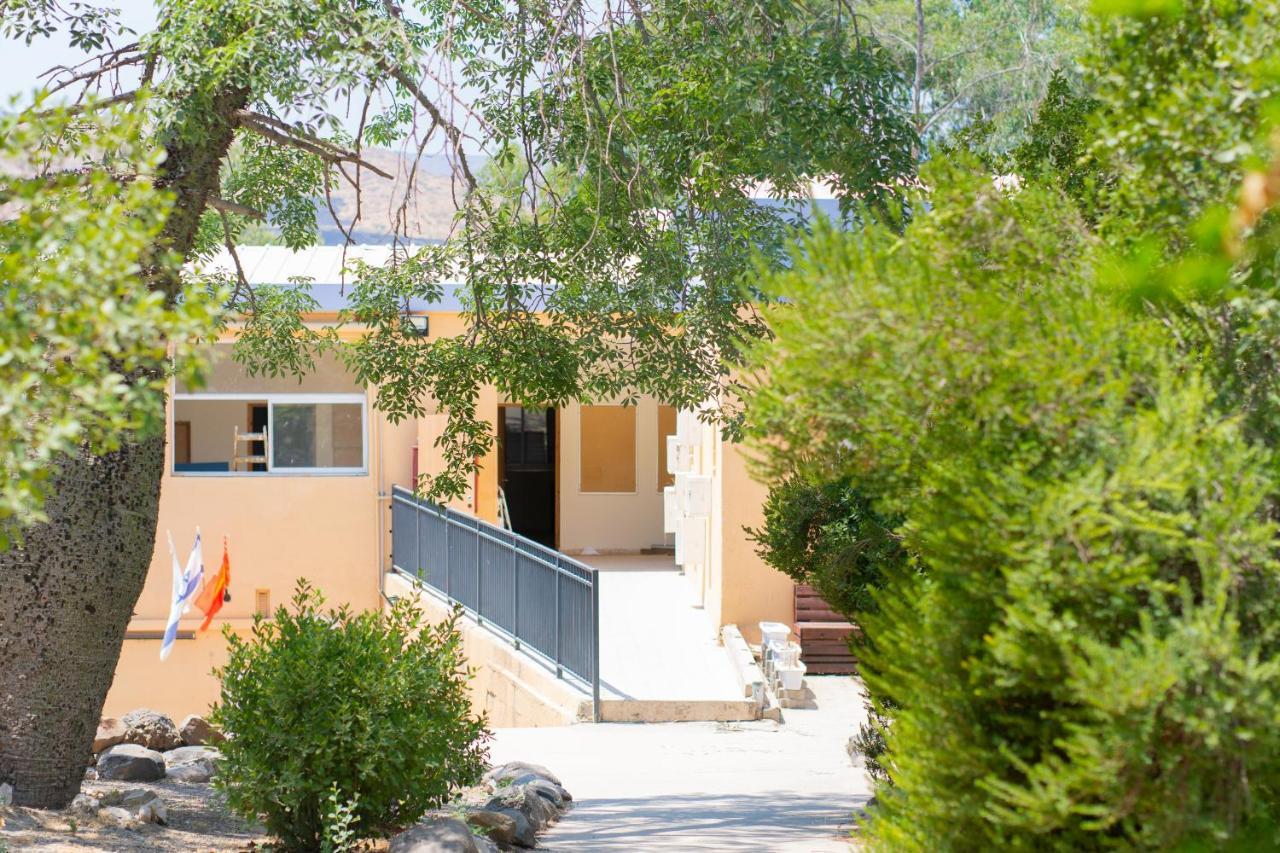 Aliyah Return Center Bed & Breakfast Degania Bet Exterior photo
